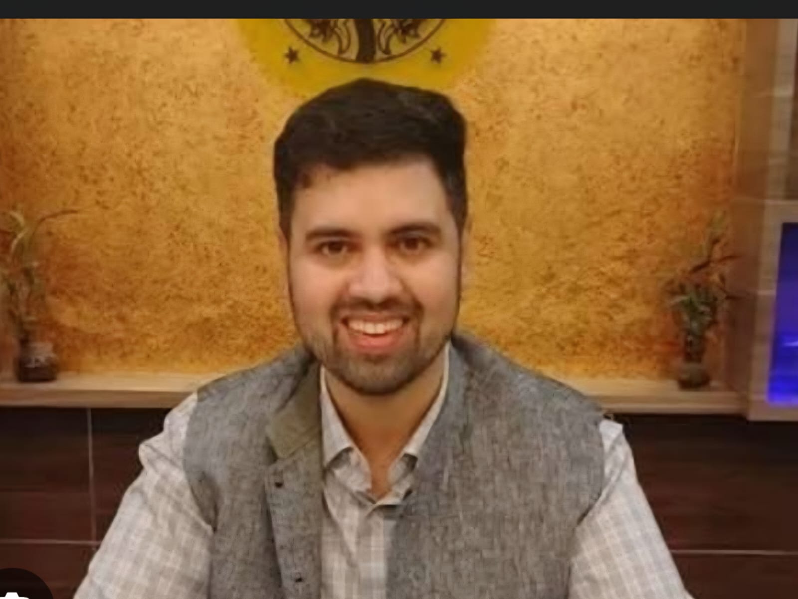 डीएम अनुनय झा। 